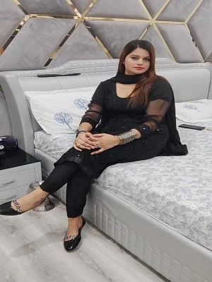 Call Girl in Sushant Lok